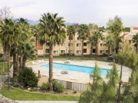 Los-Angeles-East-Pool